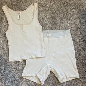 SKIMS Cream Tank Top and Shorts Set in Medium